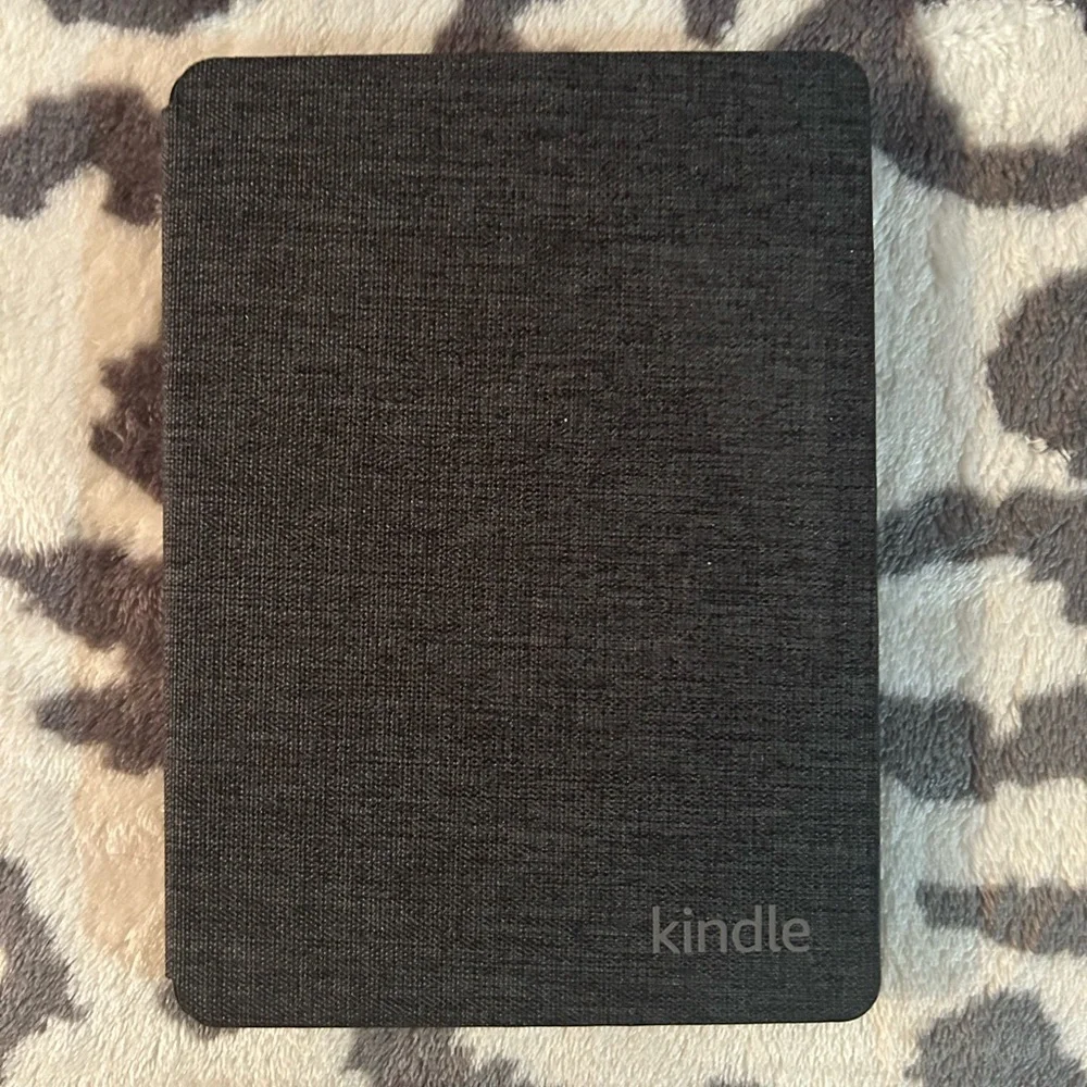 Amazon Black Kindle Paperwhite Cover Book-Style